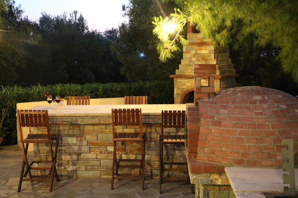 Kelyfos Hotel Neos Marmaras Exterior photo