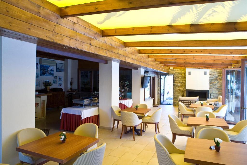 Kelyfos Hotel Neos Marmaras Exterior photo